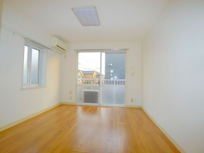 物件内観写真21　(室内からの展望)