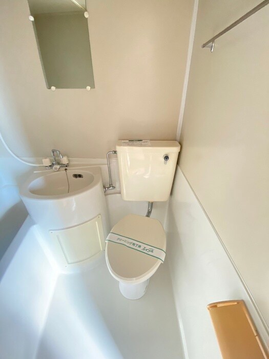 物件内観写真14　(トイレ)