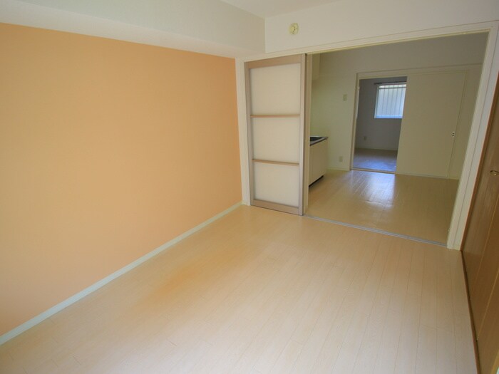 物件内観写真13　(居室)