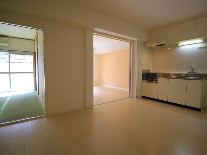 物件内観写真21　(居室)