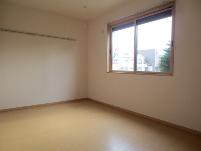 物件内観写真10　(居室)