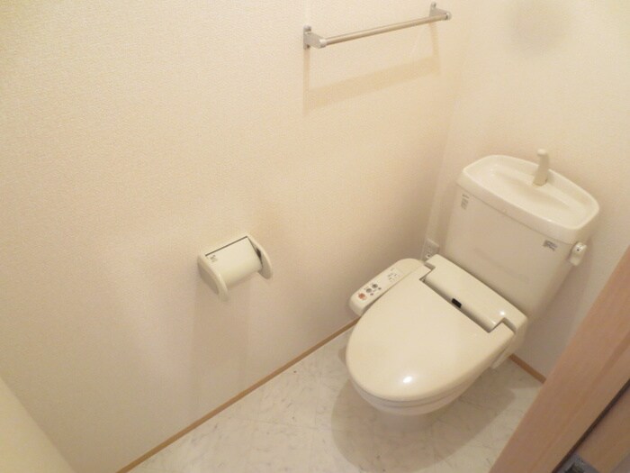 物件内観写真12　(トイレ)