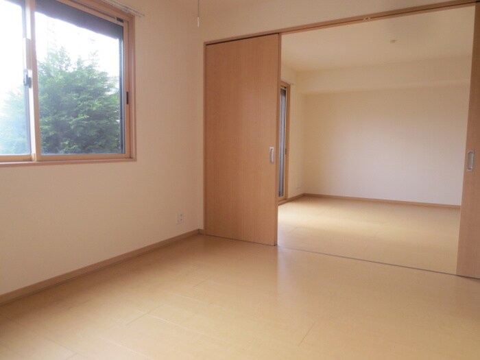 物件内観写真18　(居室)