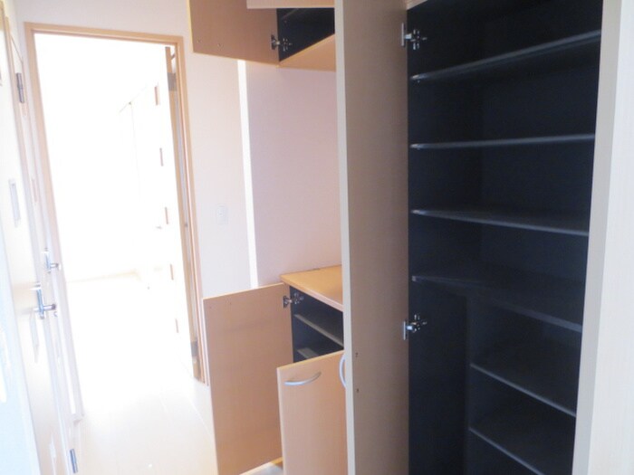 物件内観写真22　(靴箱)