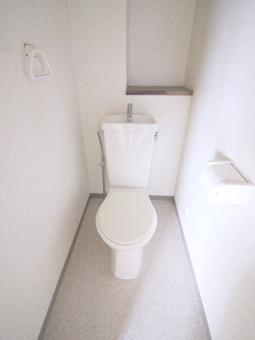 物件内観写真11　(トイレ)