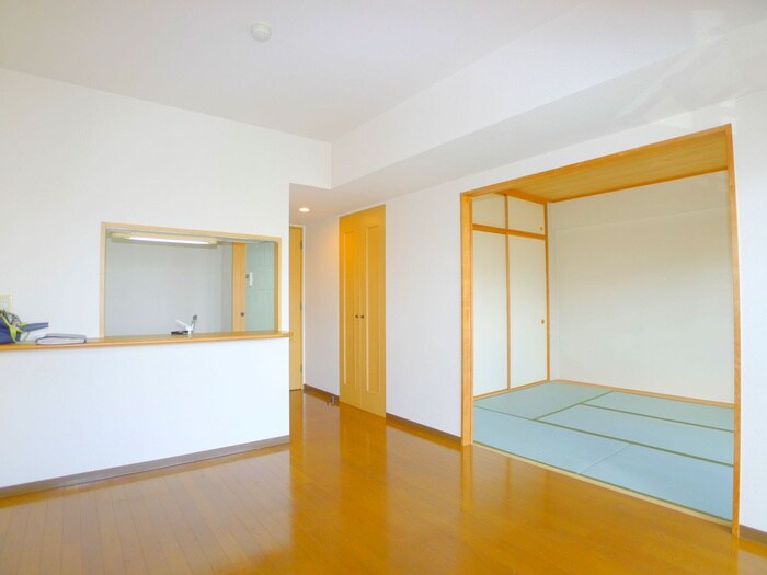 物件内観写真9　(居室)