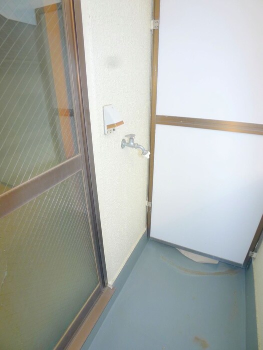 物件内観写真18　(洗濯機置場)