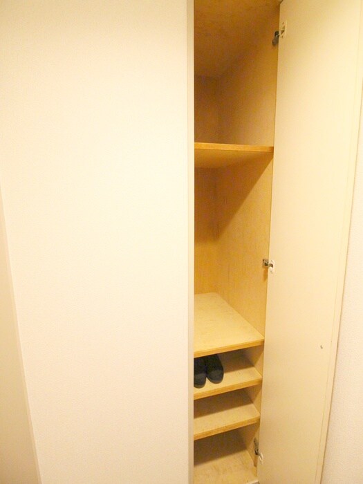 物件内観写真18　(靴箱)