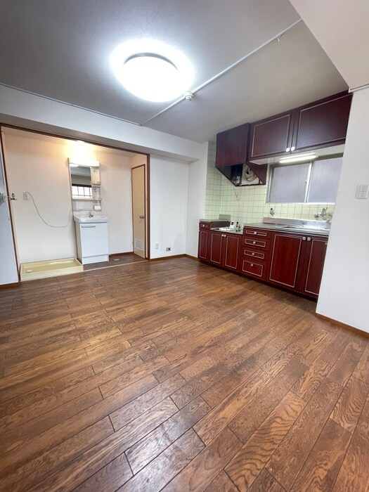 物件内観写真10　(内観写真)