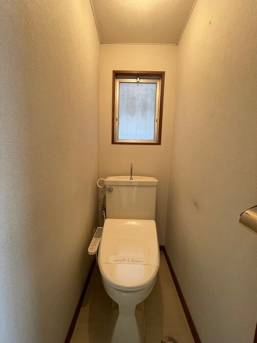 物件内観写真13　(トイレ)