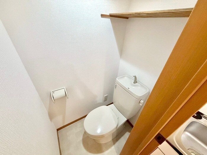 物件内観写真11　(トイレ)