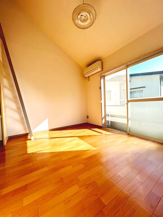 物件内観写真8　(居室)