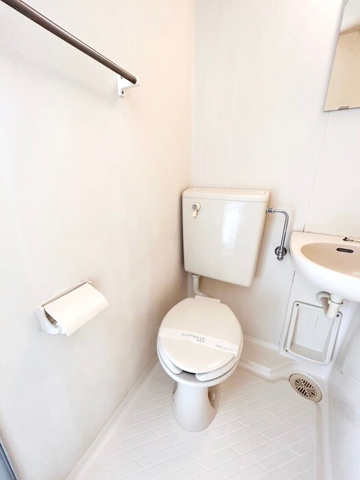 物件内観写真11　(トイレ)