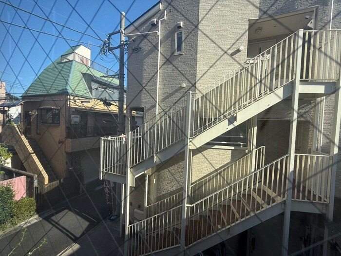 物件内観写真22　(室内からの展望)