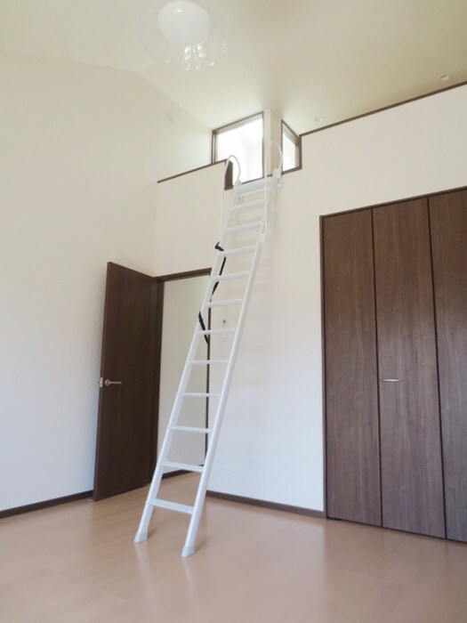 物件内観写真10　(居室)