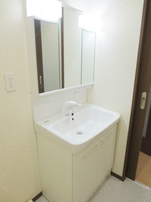 物件内観写真16　(洗面)