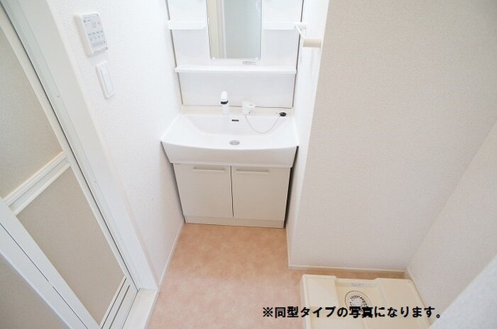 物件内観写真7　(洗面)