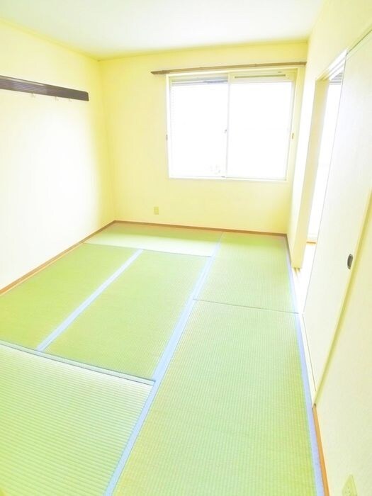 物件内観写真10　(居室)