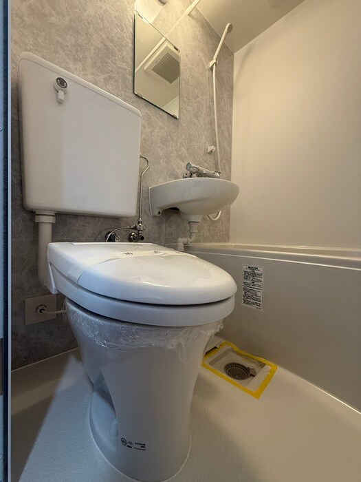 物件内観写真14　(トイレ)