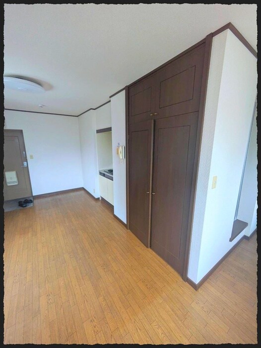 物件内観写真12　(収納)