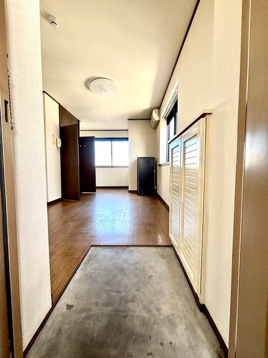 物件内観写真17　(玄関)