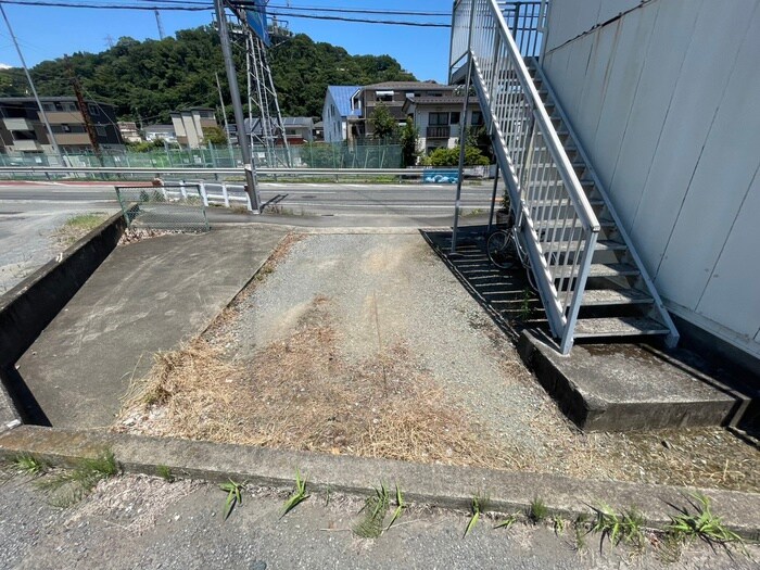 物件外観写真4　(駐車場)