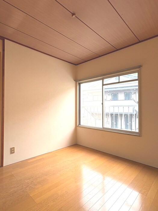 物件内観写真17　(居室)