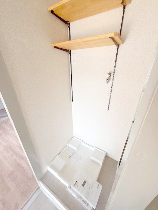 物件内観写真14　(洗濯機置場)