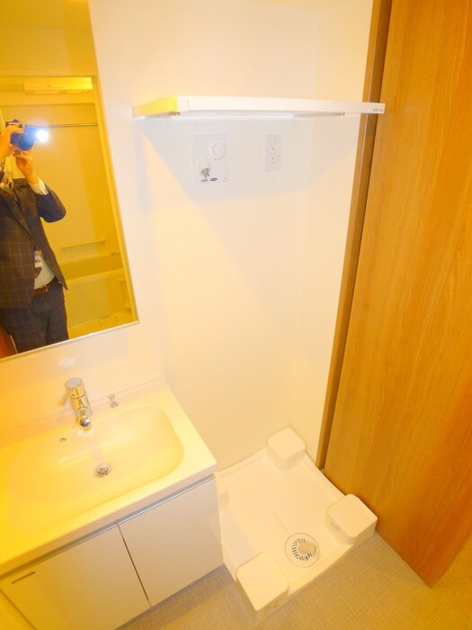 物件内観写真19　(洗濯機置場)