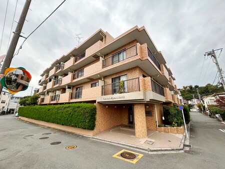 ﾗｲｵﾝｽﾞﾏﾝｼｮﾝ金沢八景第８(306)外観写真