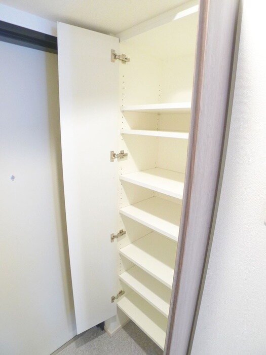 物件内観写真10　(靴箱)