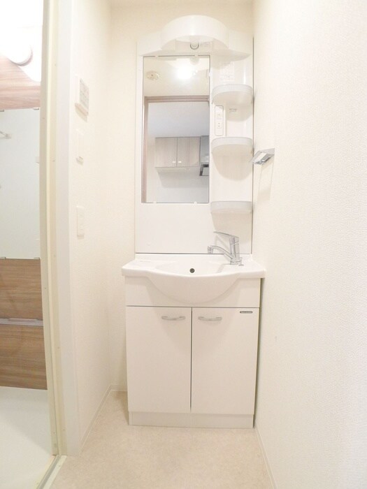 物件内観写真13　(洗面)