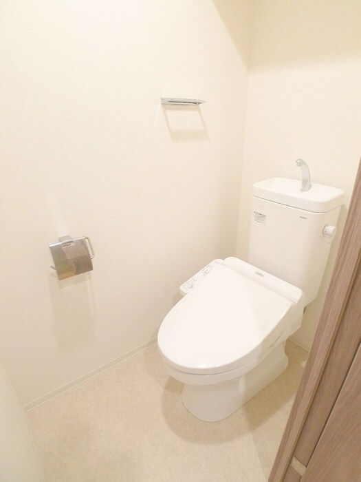 物件内観写真14　(トイレ)