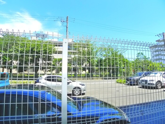 物件内観写真17　(室内からの展望)