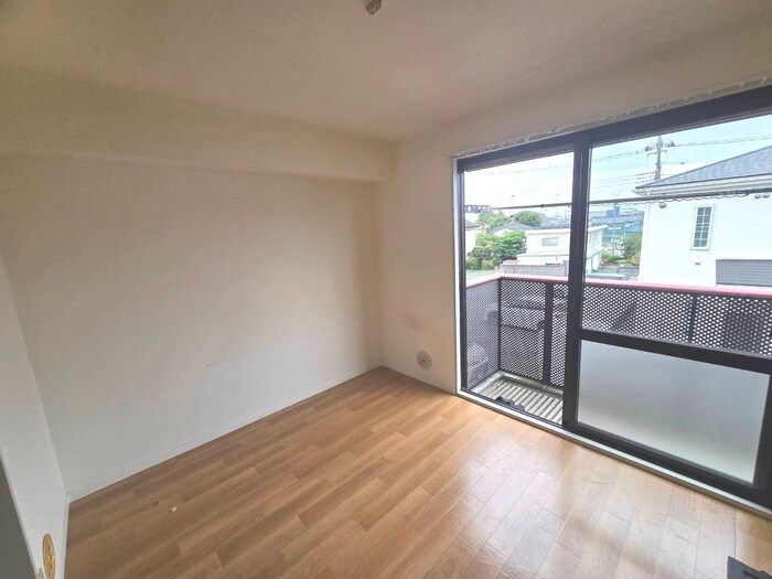 物件内観写真10　(居室)