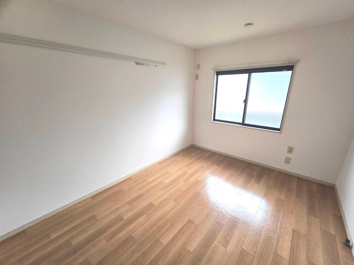 物件内観写真11　(居室)