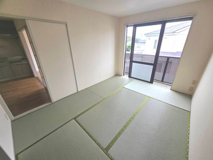 物件内観写真12　(居室)