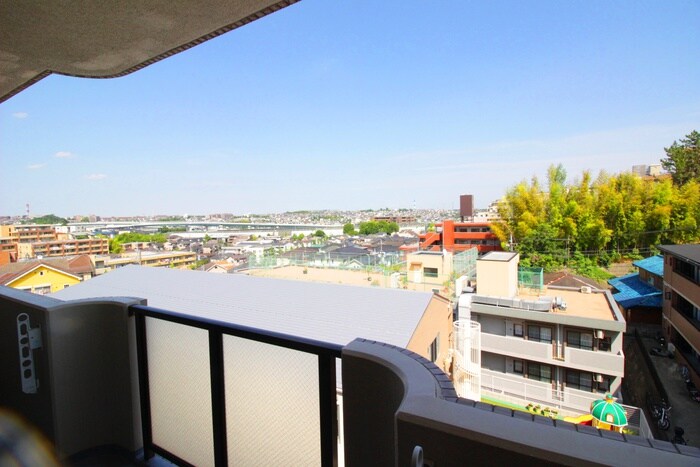 物件内観写真10　(室内からの展望)