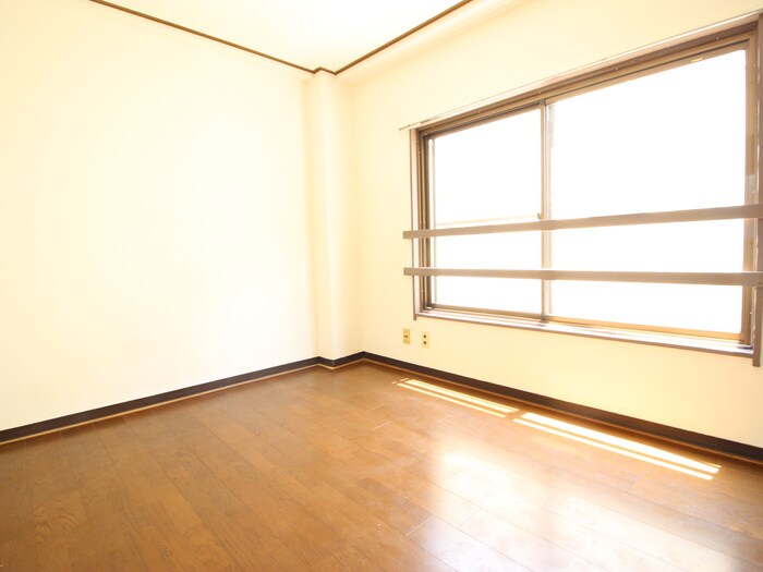 物件内観写真21　(居室)