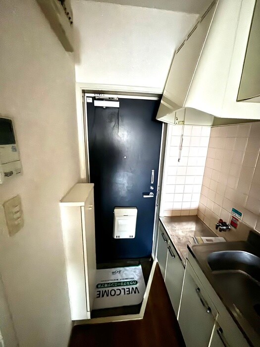 物件内観写真17　(玄関)