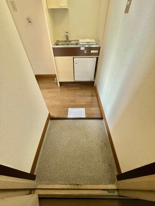 物件内観写真14　(玄関)