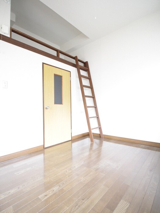 物件内観写真18　(居室)