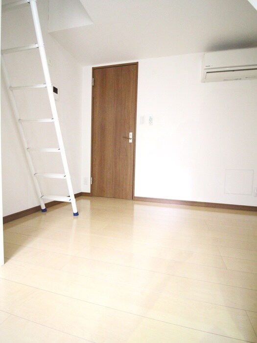 物件内観写真5　(居室)