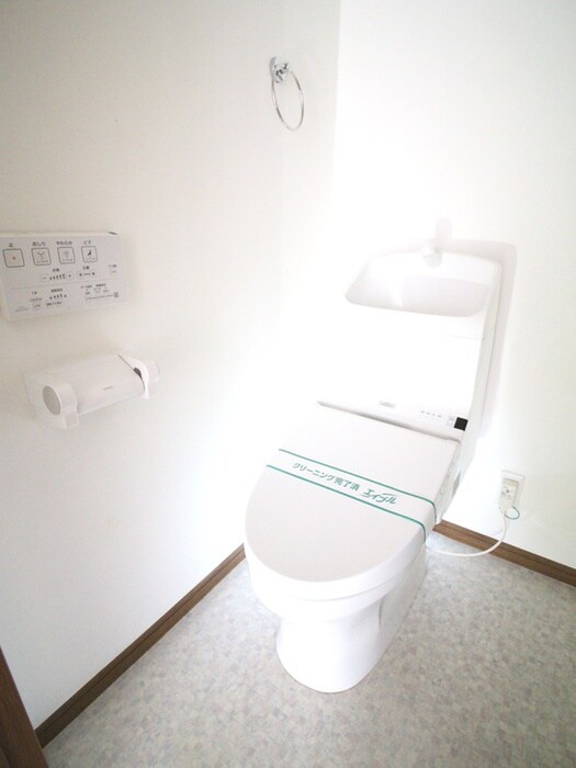 物件内観写真9　(トイレ)