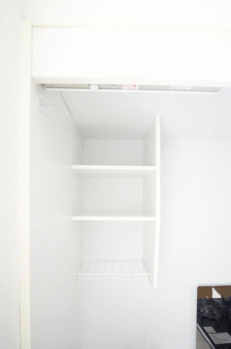 物件内観写真16　(収納)