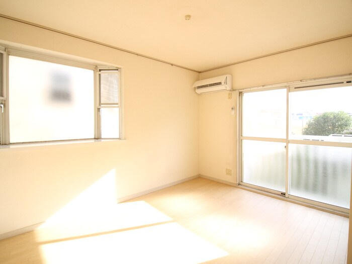 物件内観写真7　(居室)