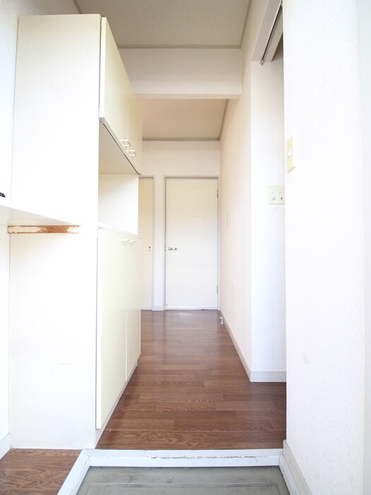 物件内観写真17　(玄関)