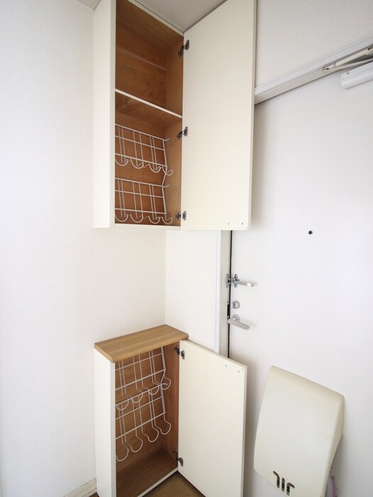 物件内観写真15　(靴箱)