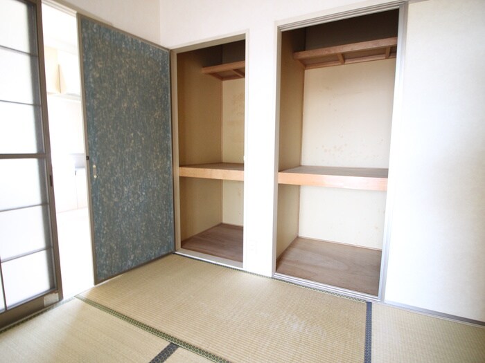 物件内観写真18　(収納)