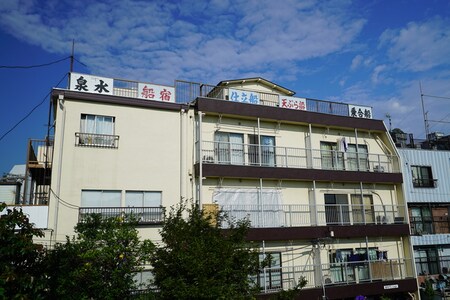 泉水マンション外観写真